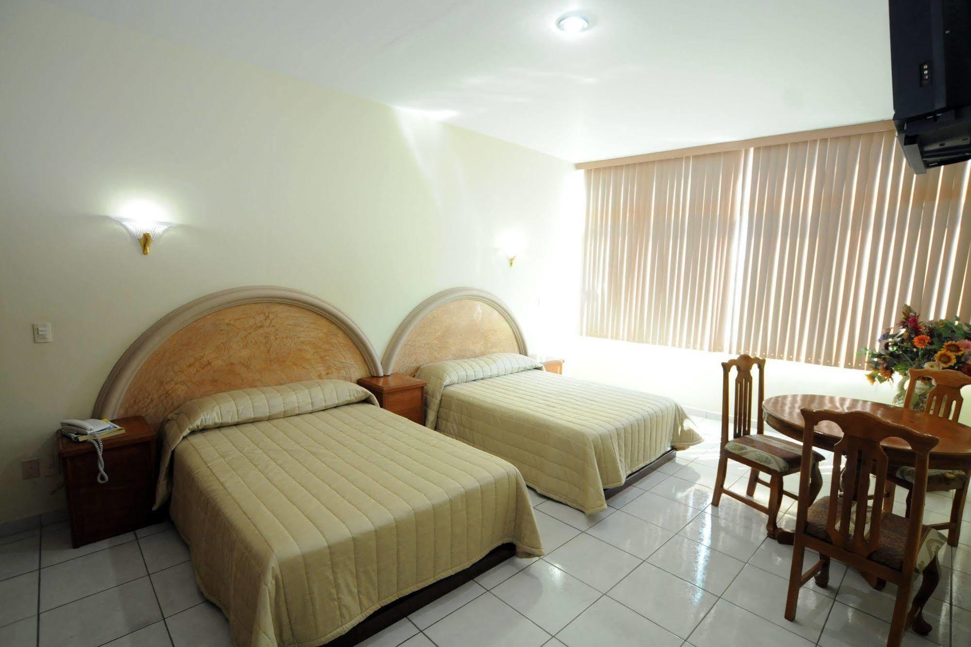 Hotel Plaza Sahuayo Exterior photo